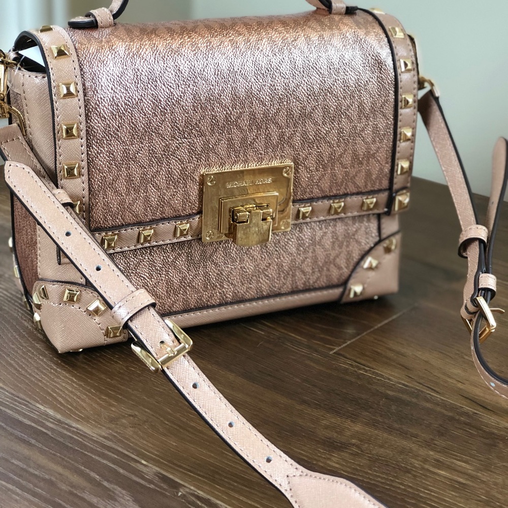 NWT Michael Kors Tina studded trunk handbag - Picture 8 of 8